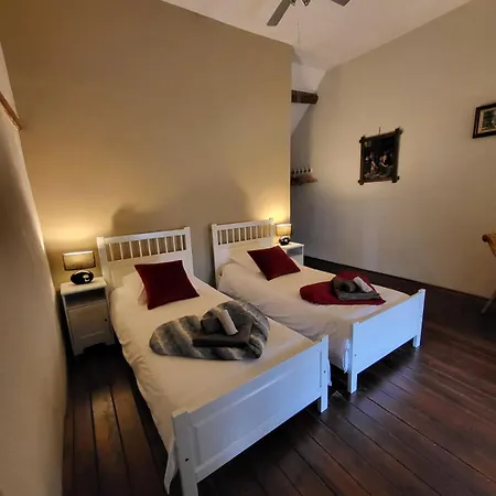 Le Relais Des Eléphants Colorés Bed & Breakfast Virlet